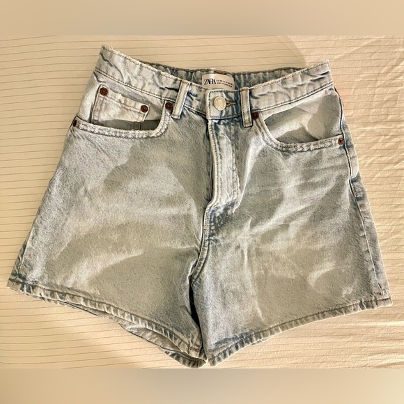 Zara High Waisted Mom Jean Short - Picture 2 of 7